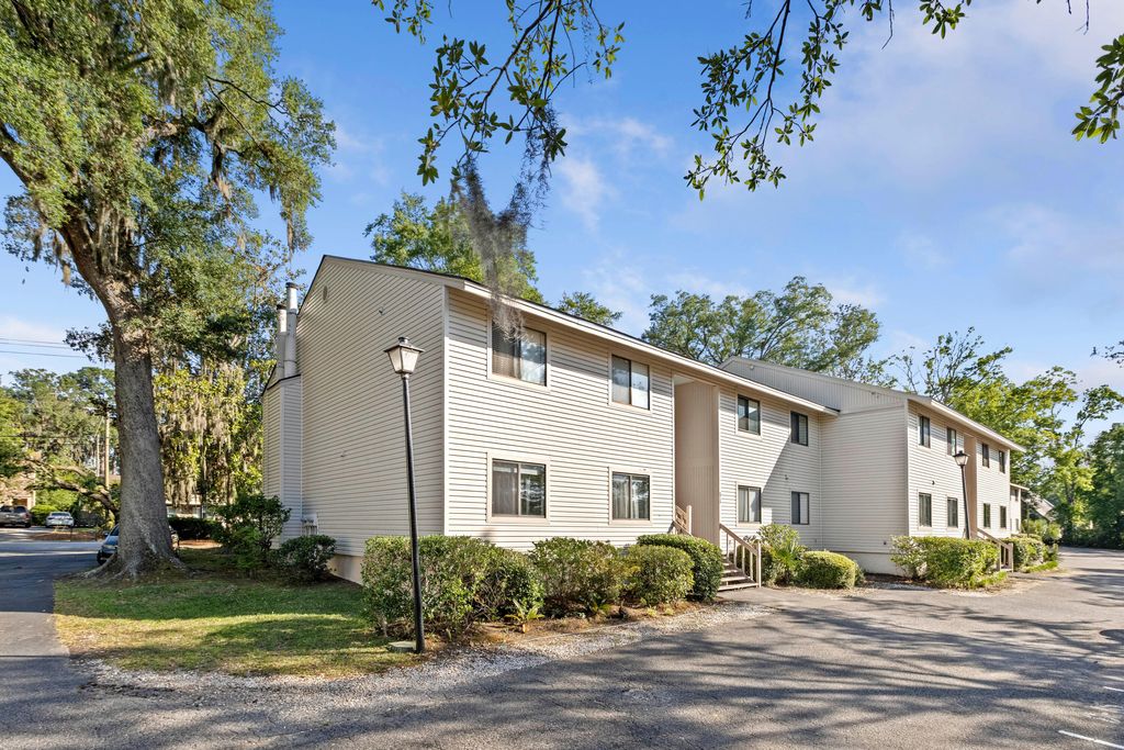 Photo of 91 Ashley Hall Plantation Road #4, Charleston, SC 29407 (MLS # 26014601)