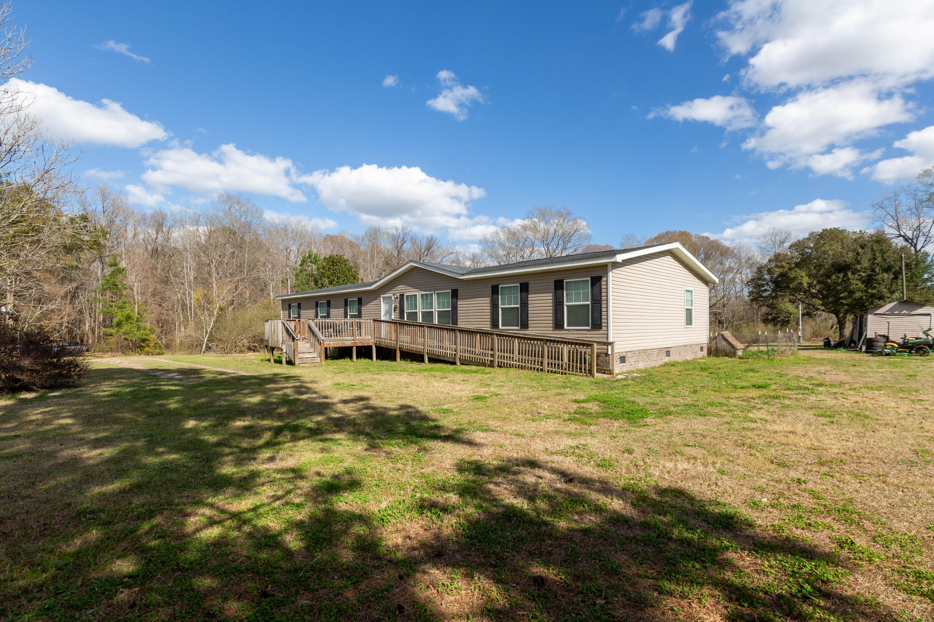 161 Wagon Trail Road