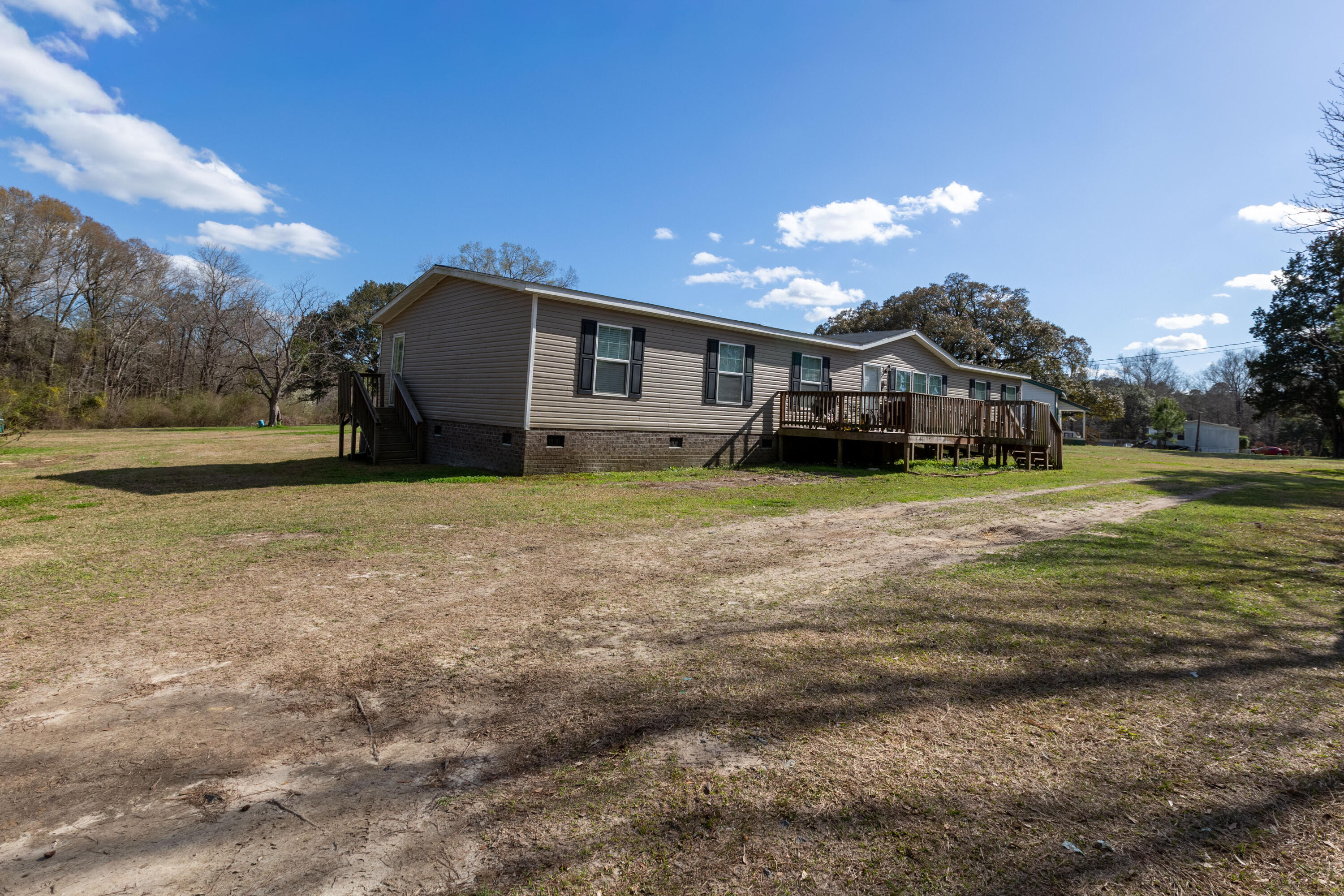 161 Wagon Trail Road