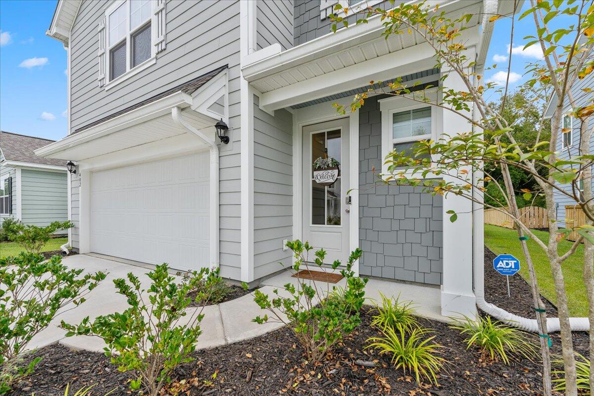 402 Oak View Way