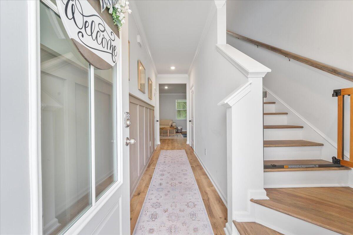 402 Oak View Way