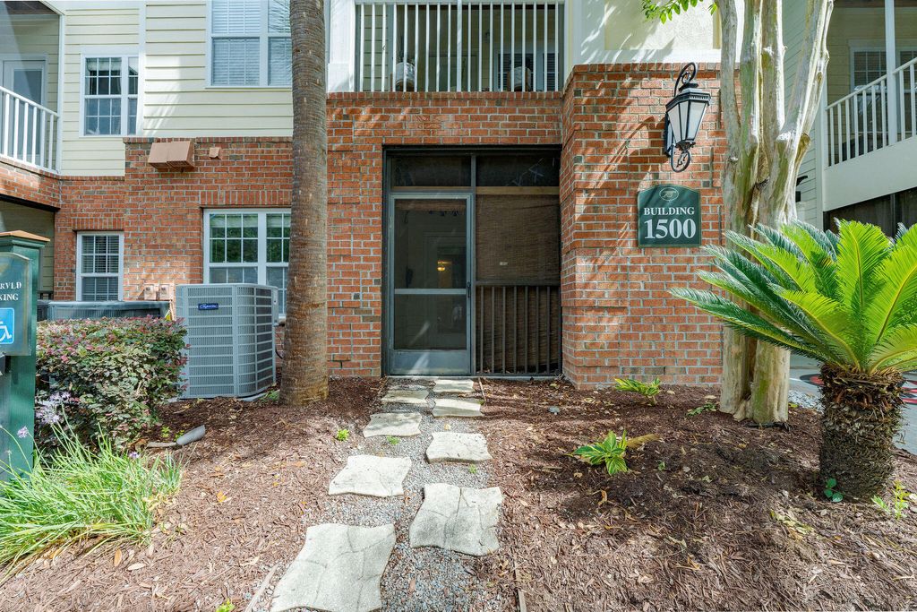 Photo of 1508 Basildon Road, Mount Pleasant, SC 29466 (MLS # 26015312)