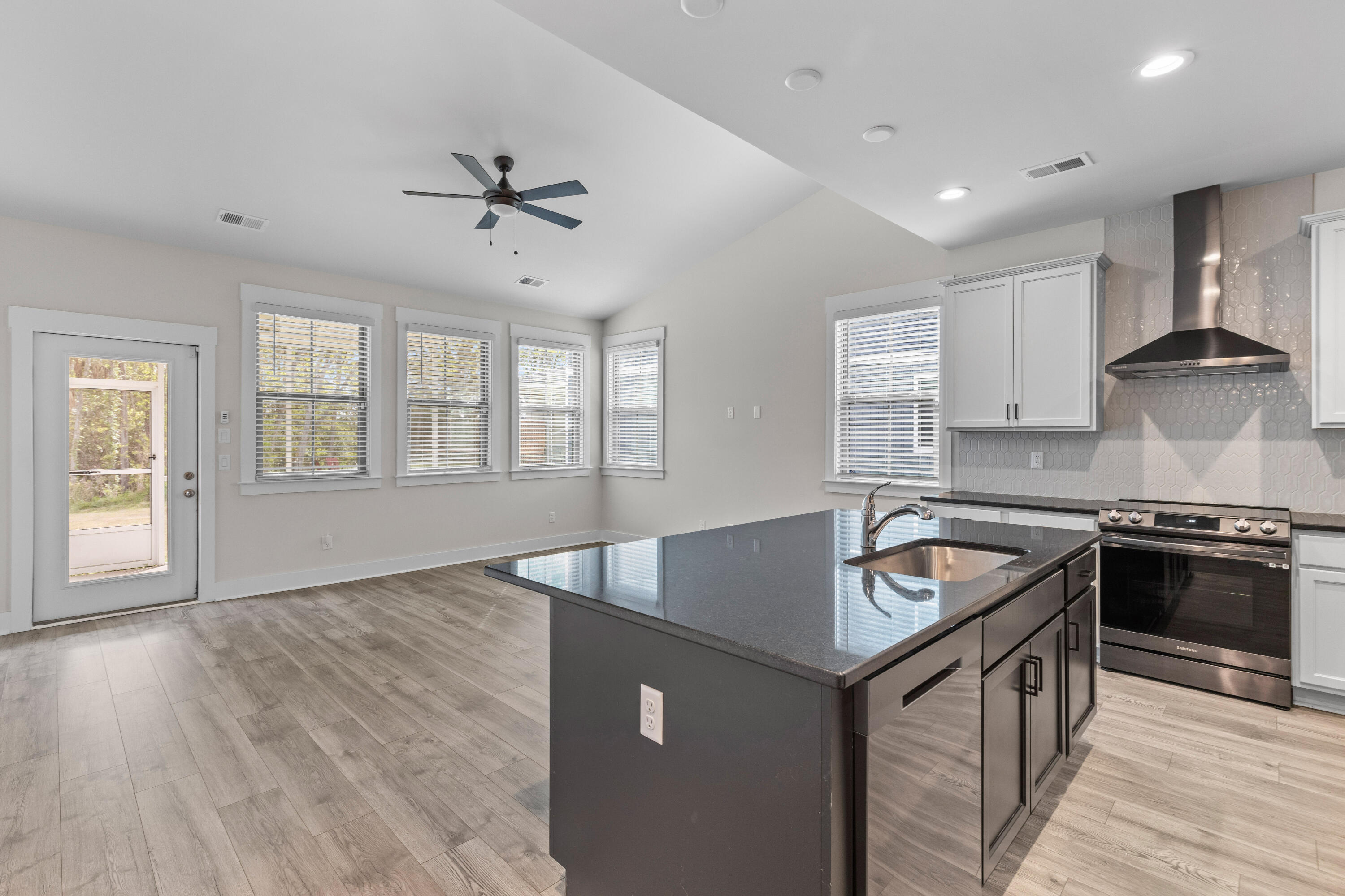 5100 Park Creek Avenue