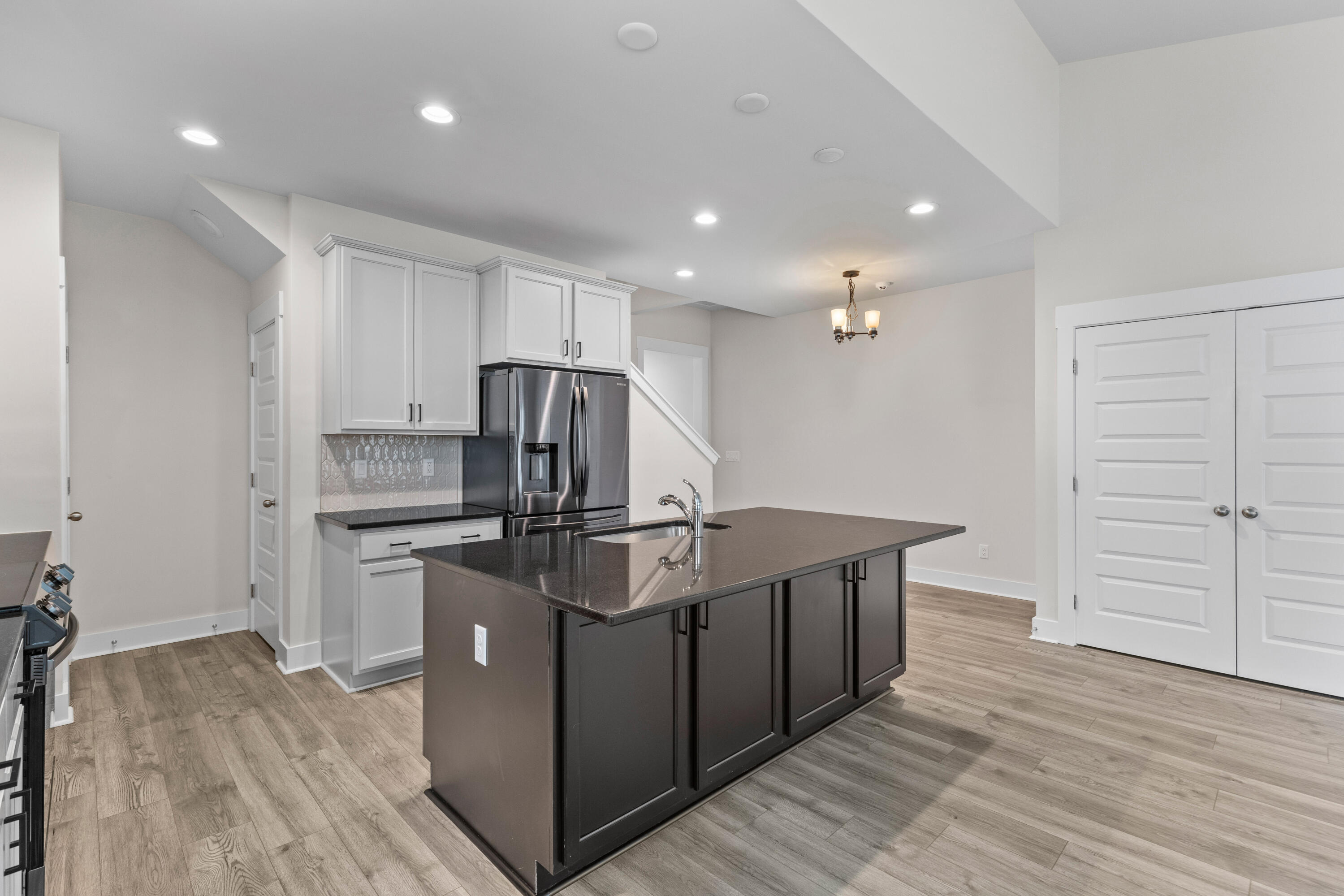 5100 Park Creek Avenue