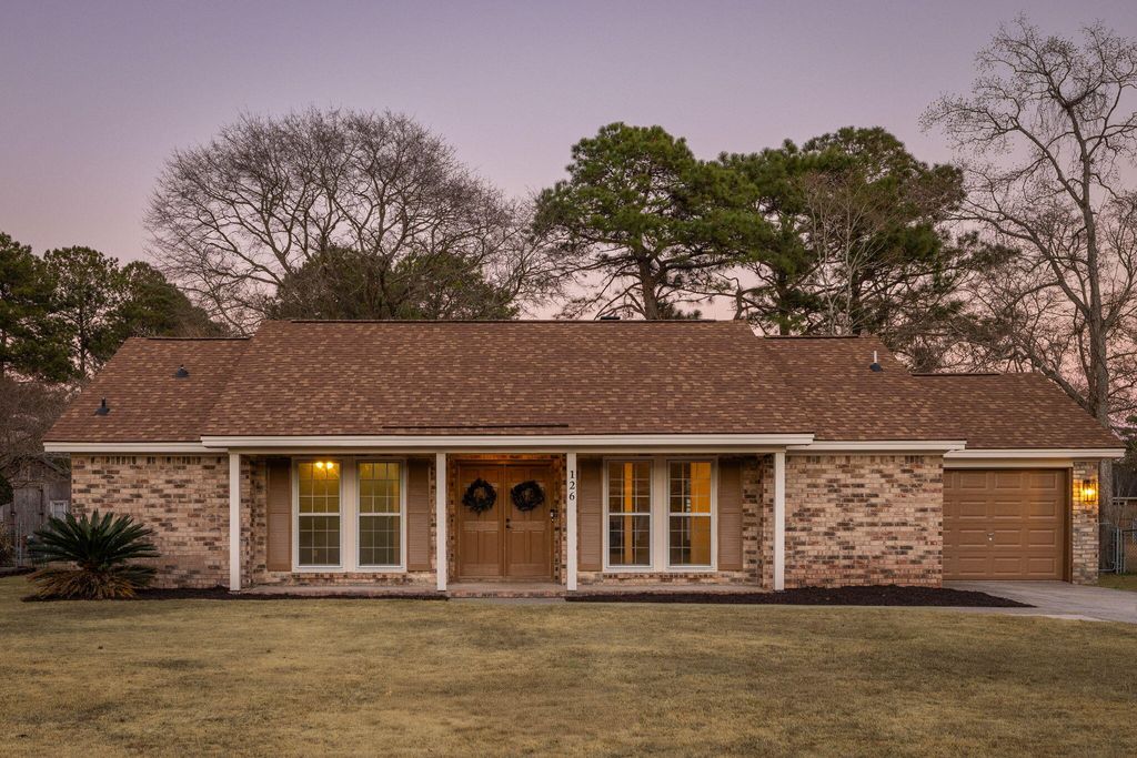 Photo of 126 Marion Road, Summerville, SC 29486 (MLS # 26002010)