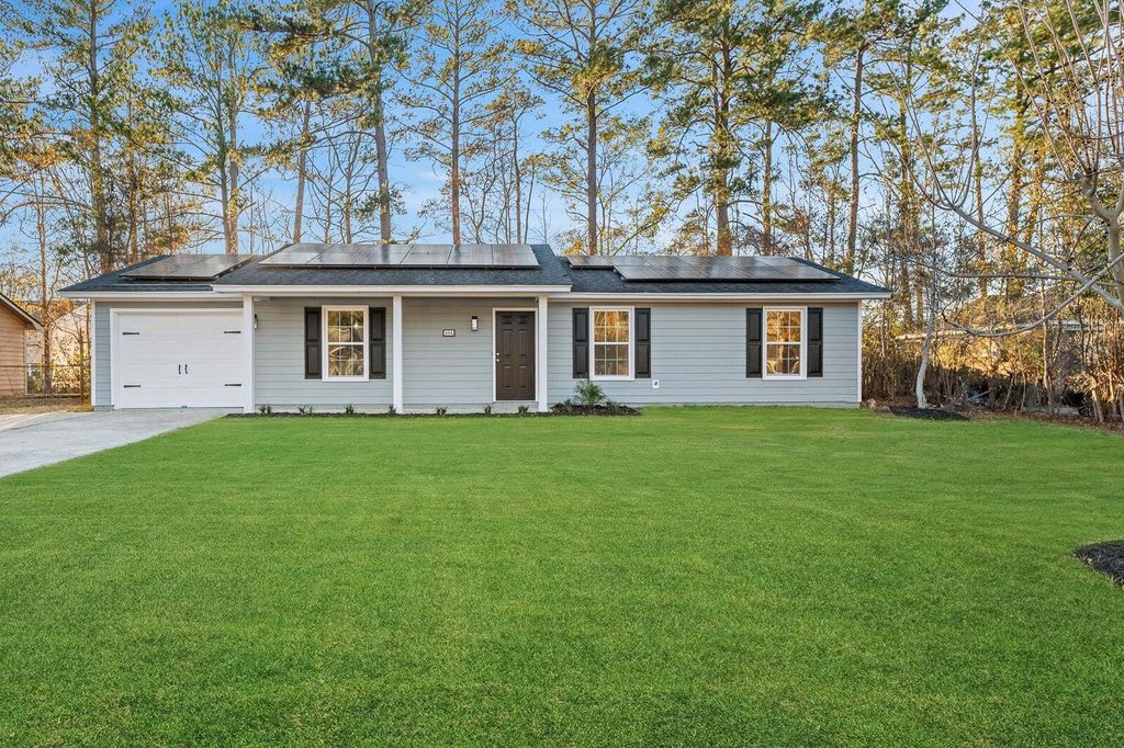 Photo of 444 Longleaf Drive, Summerville, SC 29483 (MLS # 25028448)