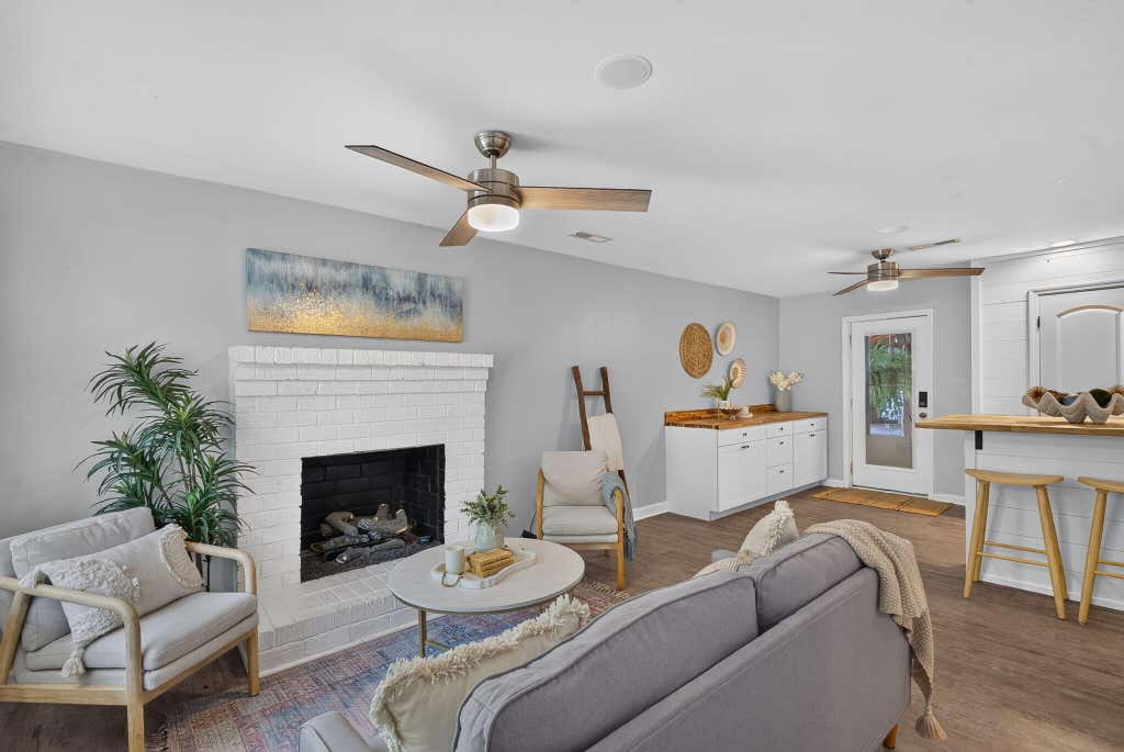 Photo of 8 San Miguel Road, Charleston, SC 29407 (MLS # 26020887)