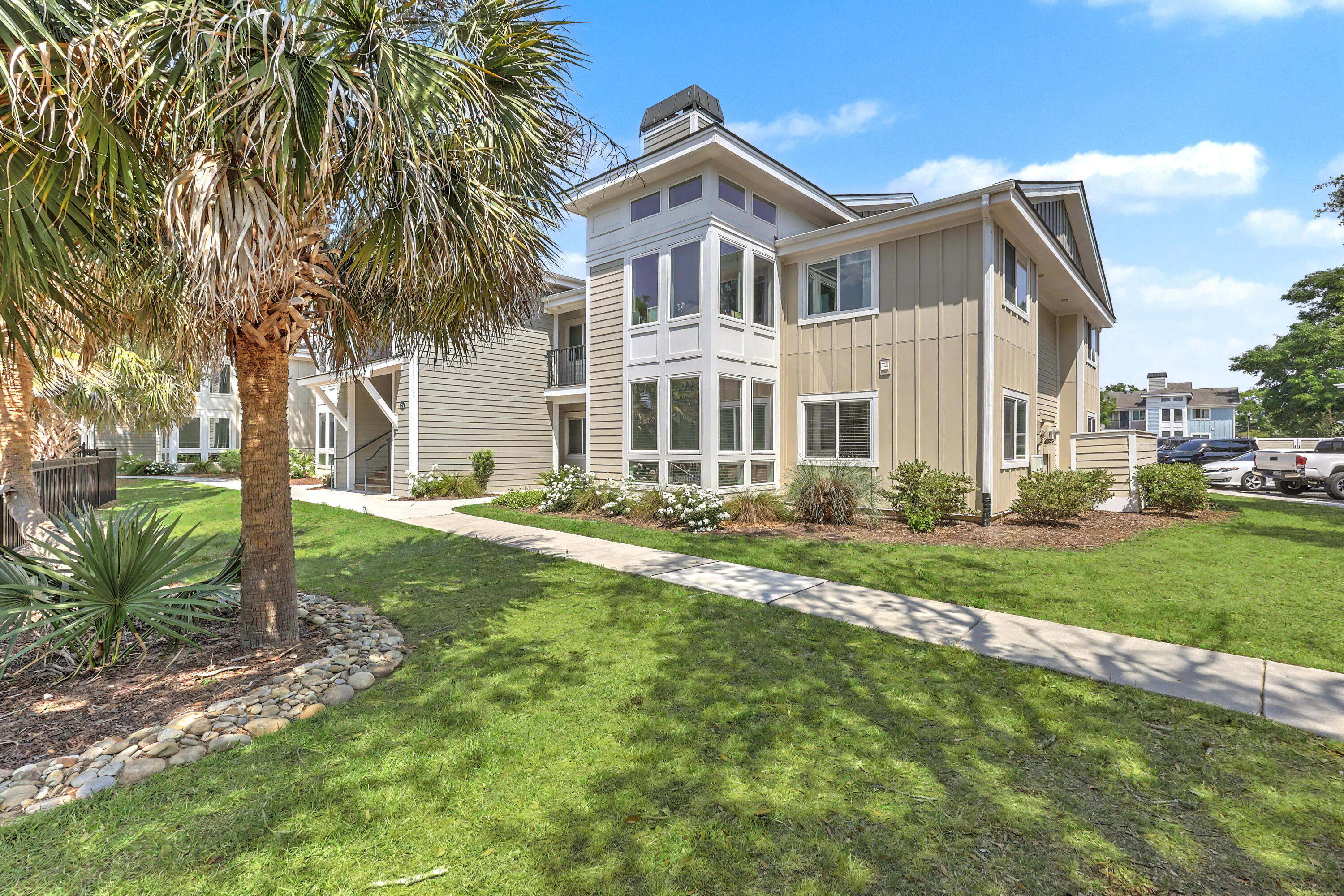271 Alexandra Drive 6