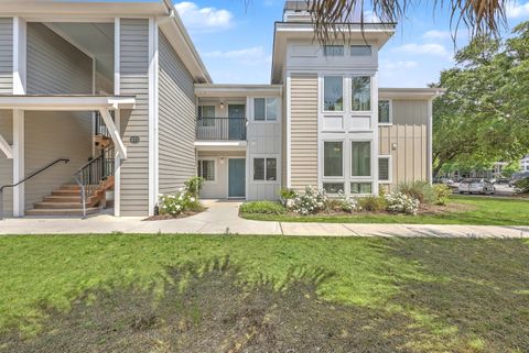 Photo of 271 Alexandra Drive #6, Mount Pleasant, SC 29464 (MLS # 26012198)