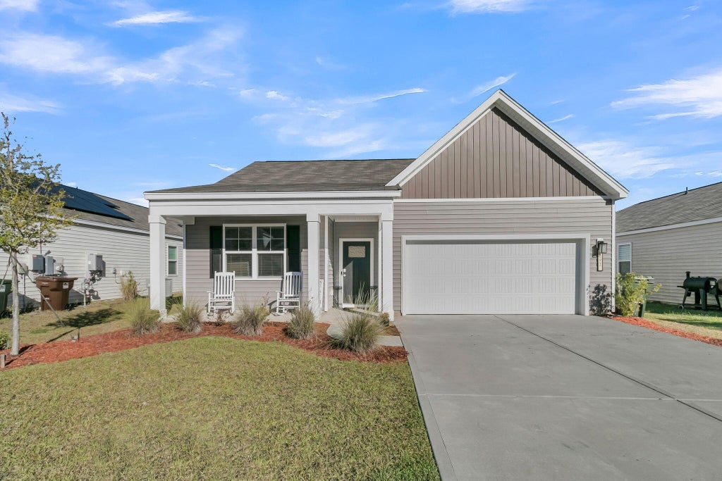 Photo of 292 Blue Haw Drive, Moncks Corner, SC 29461 (MLS # 26029109)