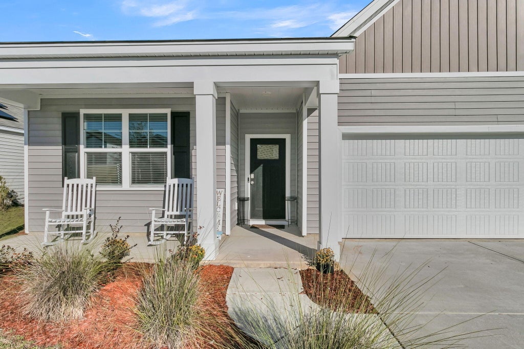 Photo of 292 Blue Haw Drive, Moncks Corner, SC 29461 (MLS # 26029109)