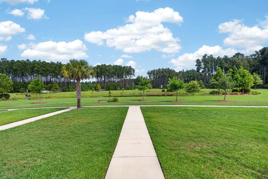 Photo of 141 Trailview Lane, Summerville, SC 29486 (MLS # 26024051)