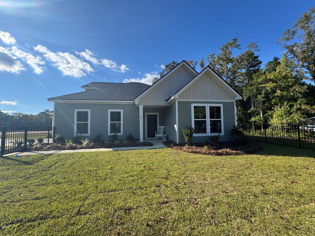 Photo of 1956 Central Avenue, Summerville, SC 29483 (MLS # 25011847)