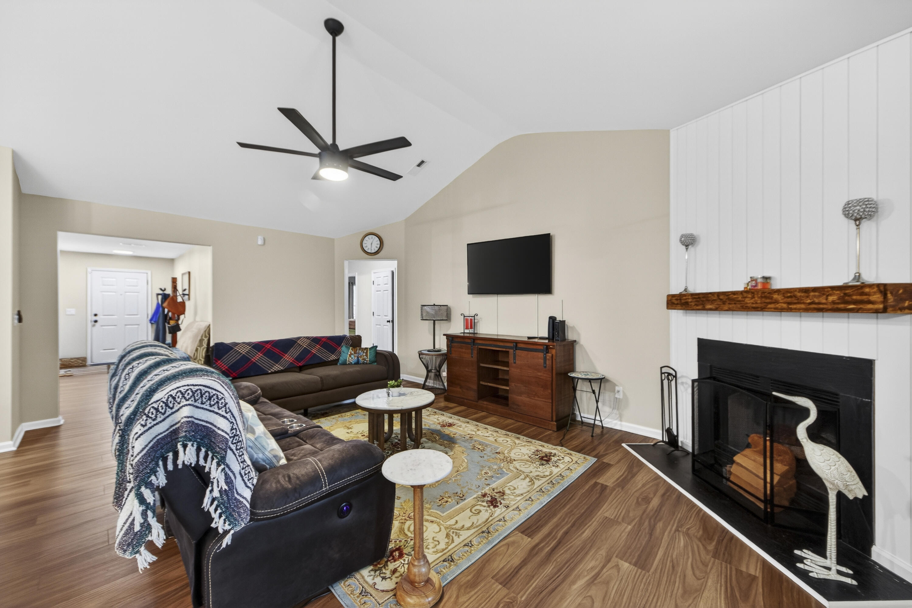 5252 Copley Circle