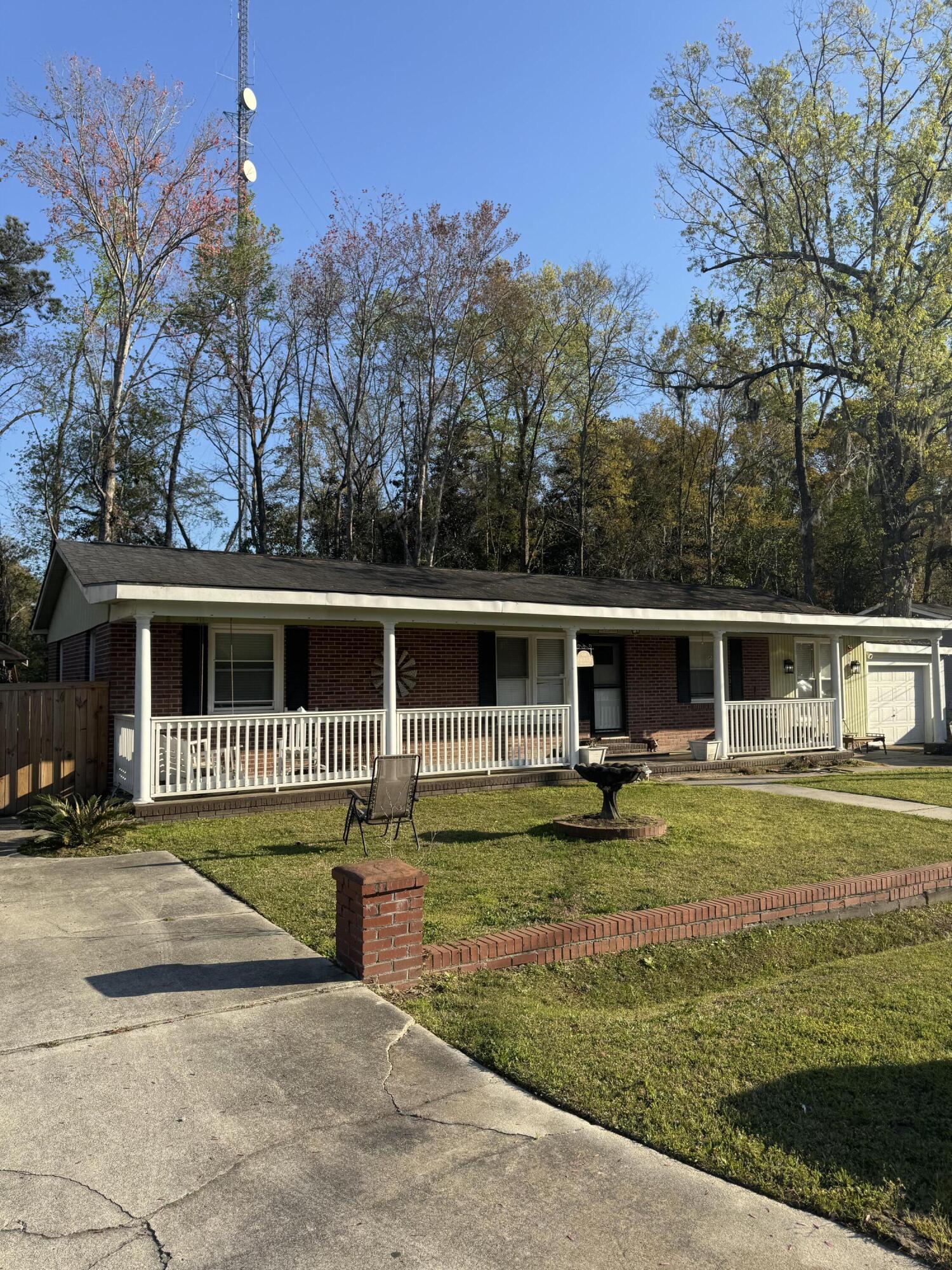 1861 Jaywood Circle