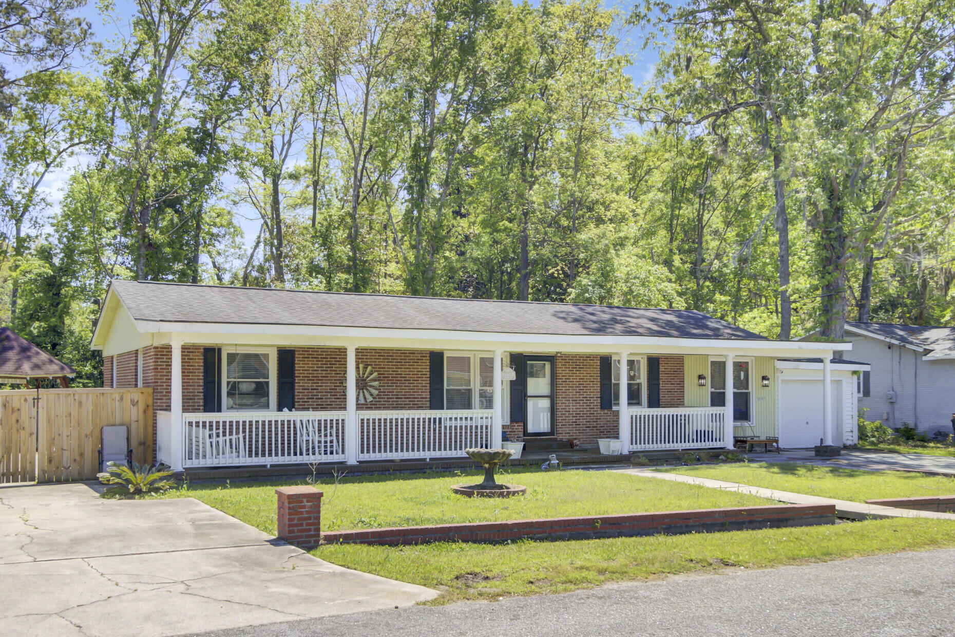 1861 Jaywood Circle