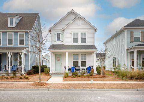 555 Blueway Avenue Summerville SC 29486