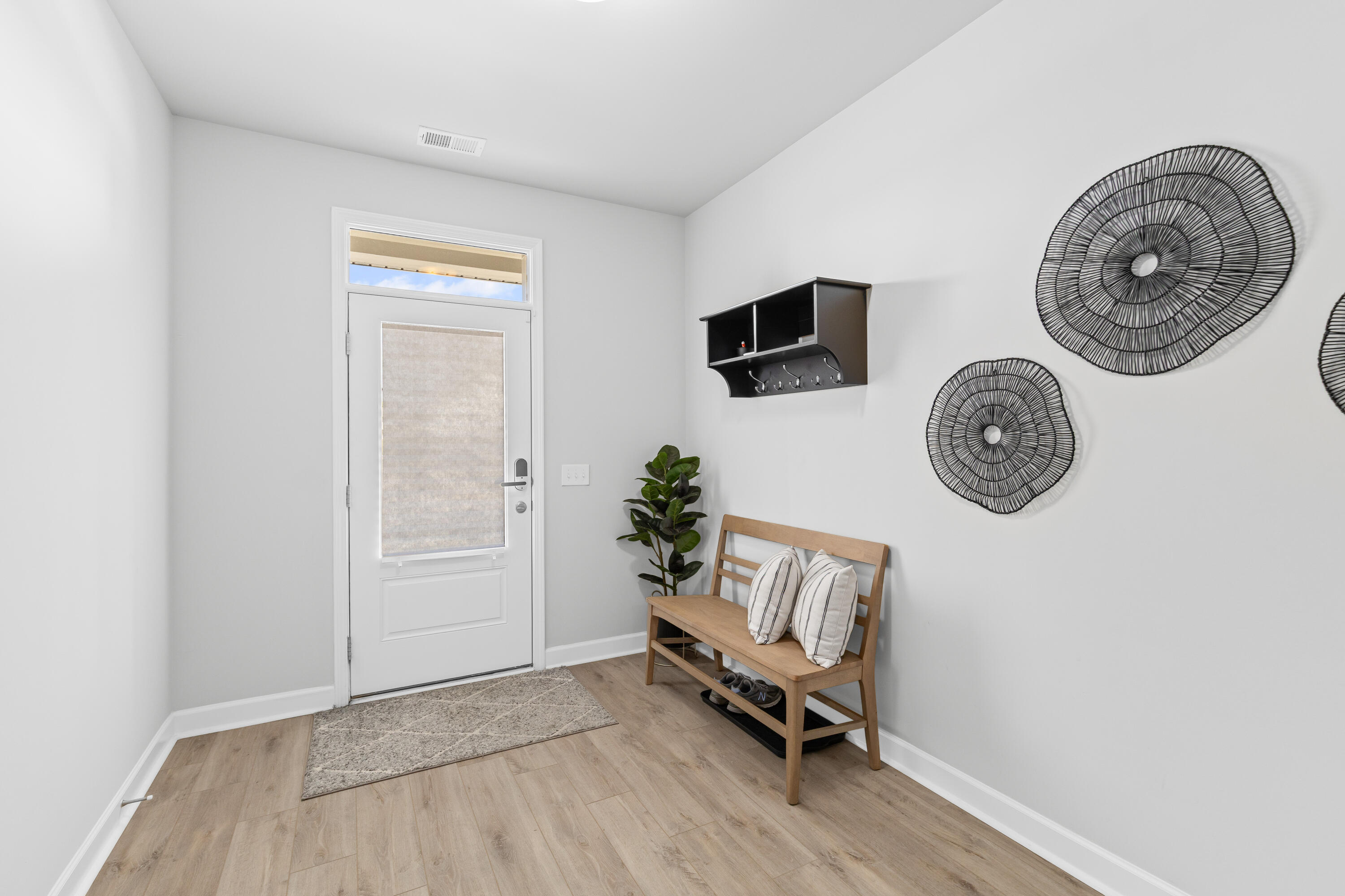 5206 New Palm Court