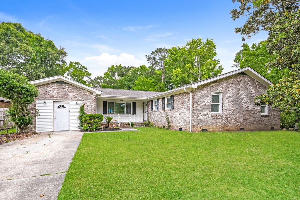 Photo of 8397 Glenford Road, North Charleston, SC 29406 (MLS # 26013558)
