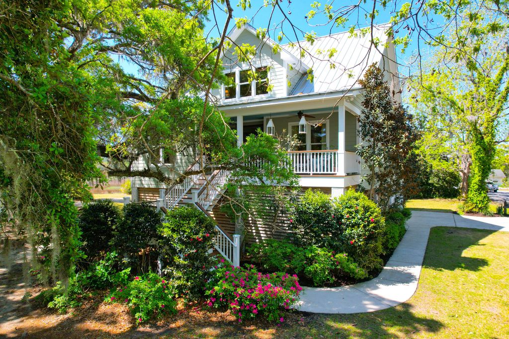 Photo of 29 Morrison Avenue, McClellanville, SC 29458 (MLS # 25010882)
