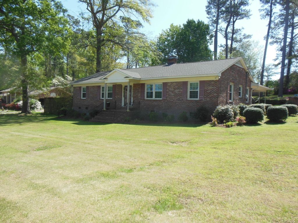Photo of 1267 Dogwood Drive, Orangeburg, SC 29118 (MLS # 26009671)