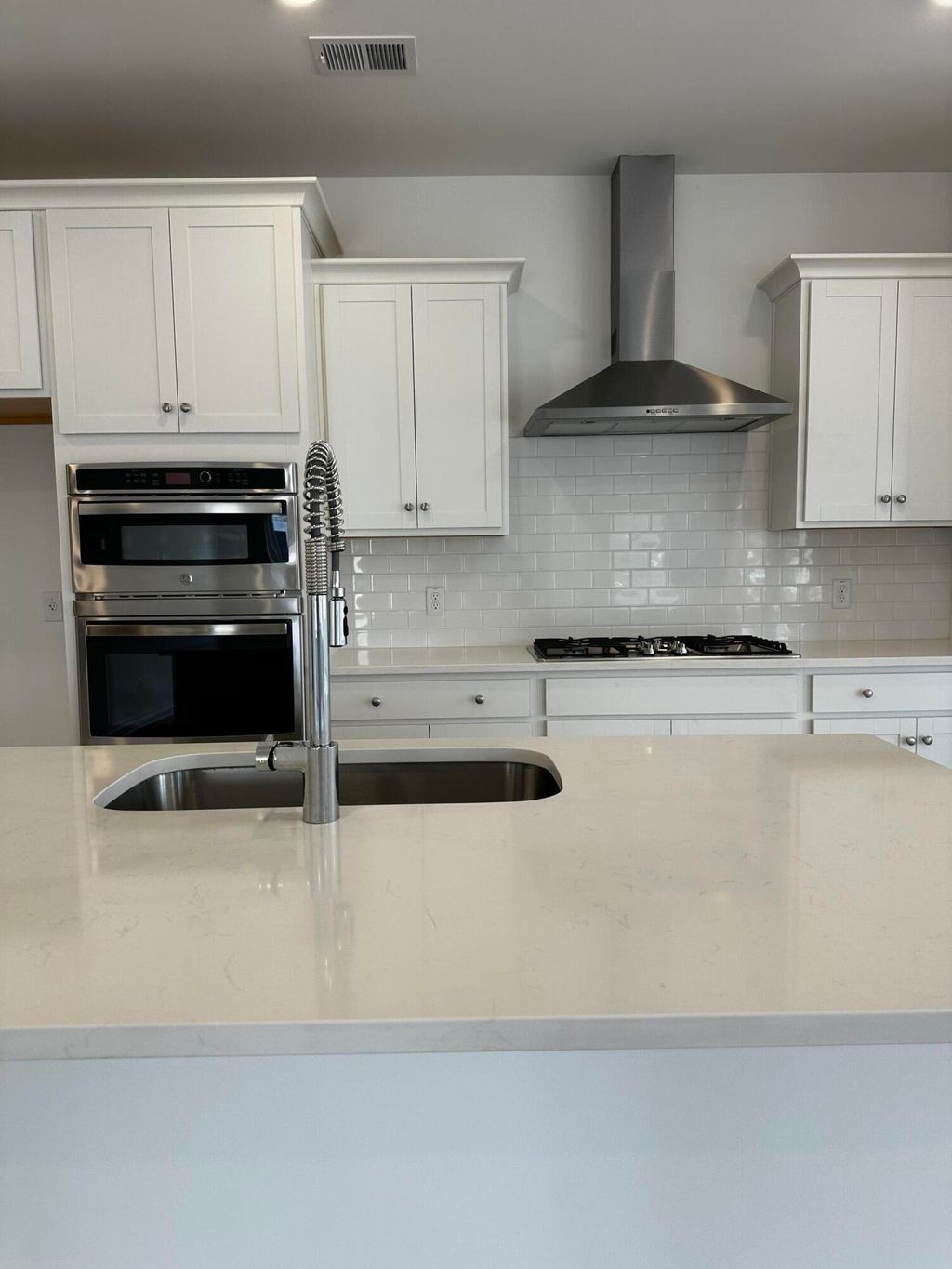 Photo of 124 Ireland Drive, Summerville, SC 29486 (MLS # 25017527)