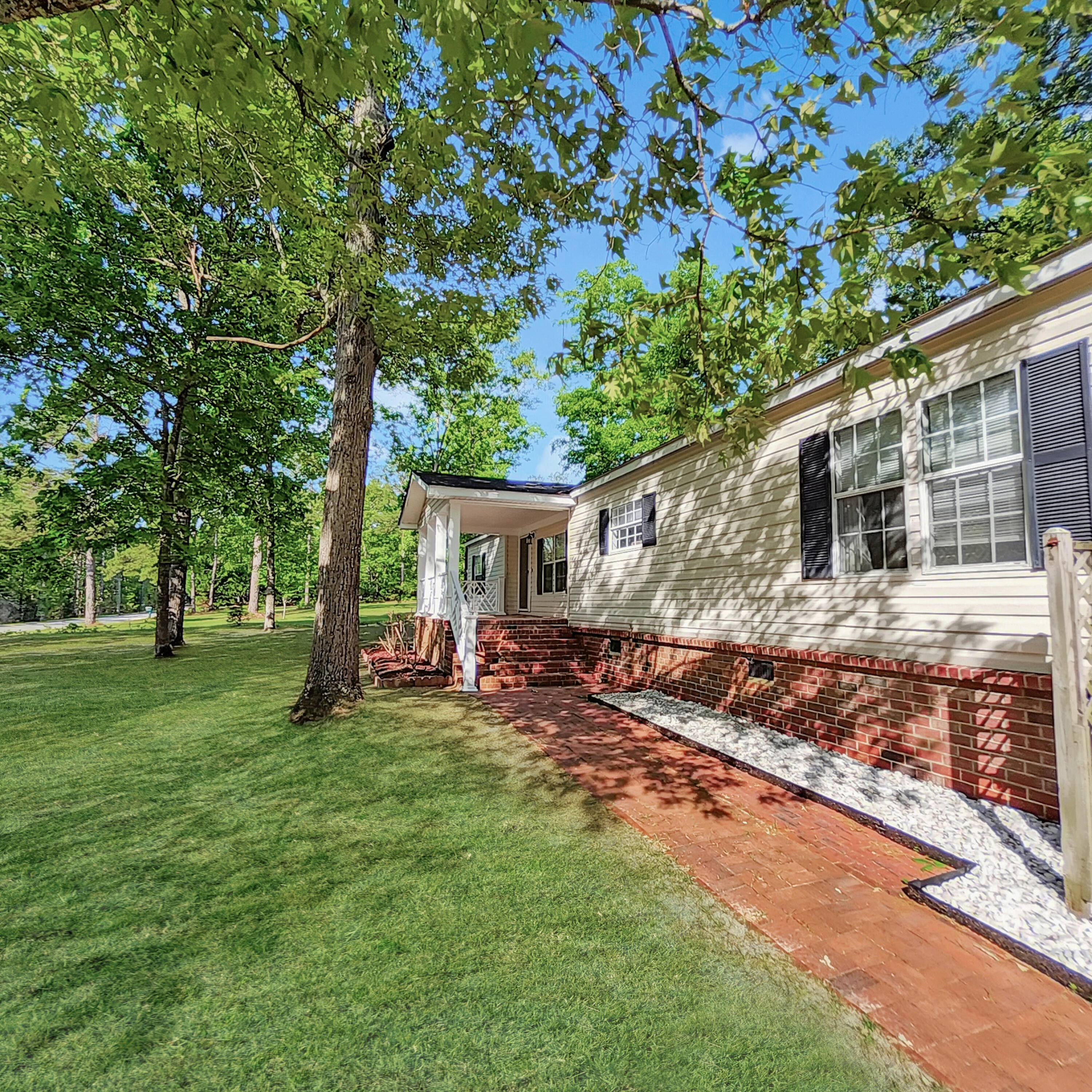 1040 Myrtle Drive