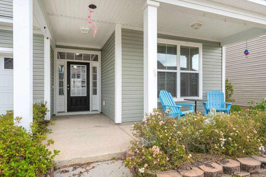 Photo of 532 Crossland Drive, Moncks Corner, SC 29461 (MLS # 26012679)
