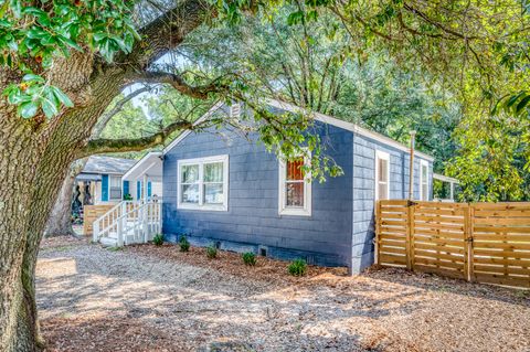 A home in North Charleston