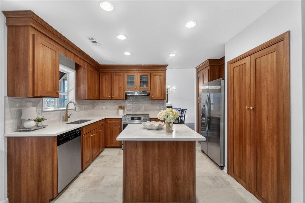 Photo of 1865 Cattail Row, Charleston, SC 29407 (MLS # 26000909)