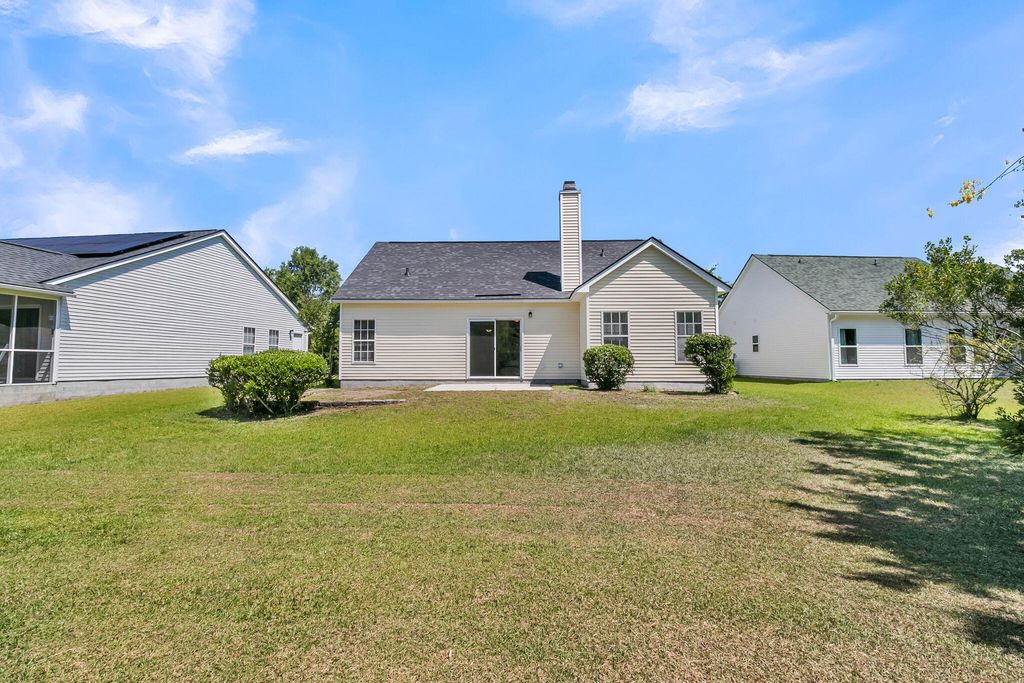 Photo of 106 Dovetail Circle, Summerville, SC 29483 (MLS # 26014591)