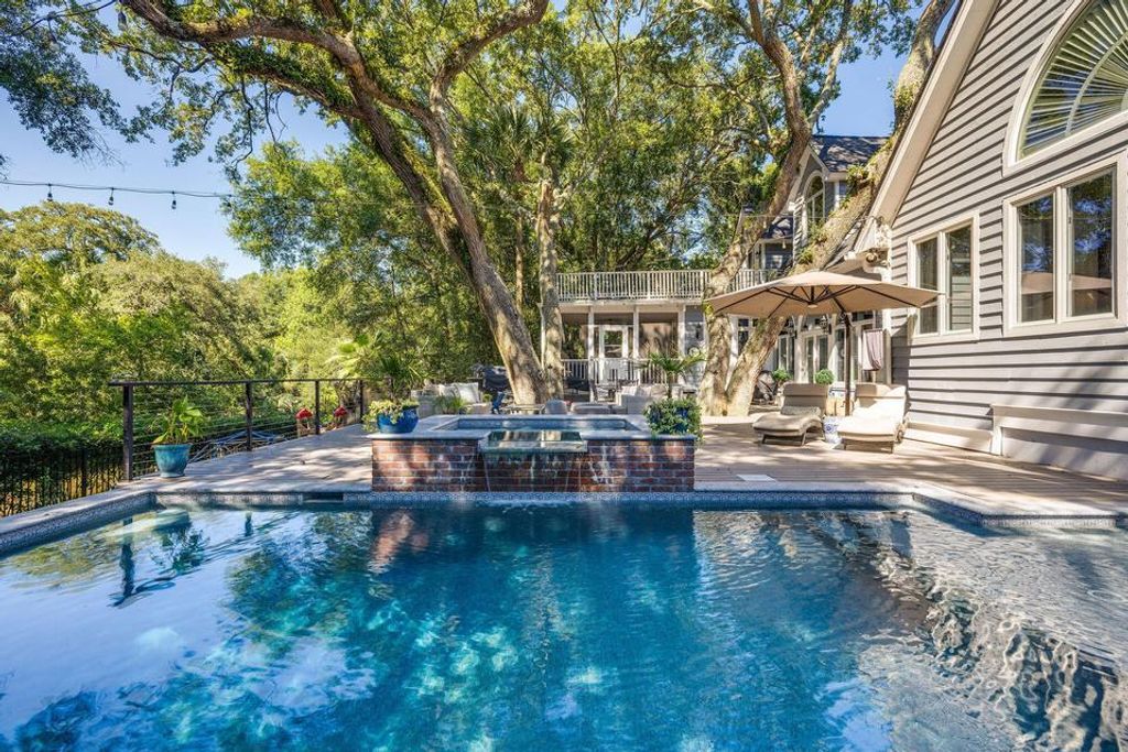 Photo of 10 Dune Ridge Lane, Isle of Palms, SC 29451 (MLS # 26010098)