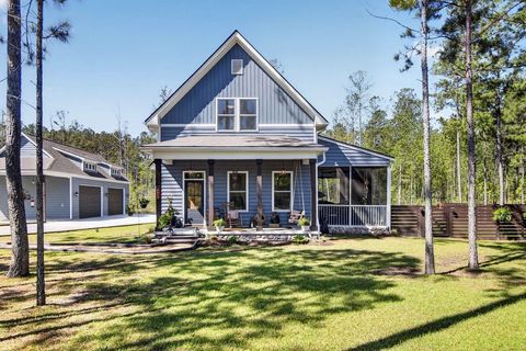 Photo of 437 Hadley Drive, Huger, SC 29450 (MLS # 26010812)