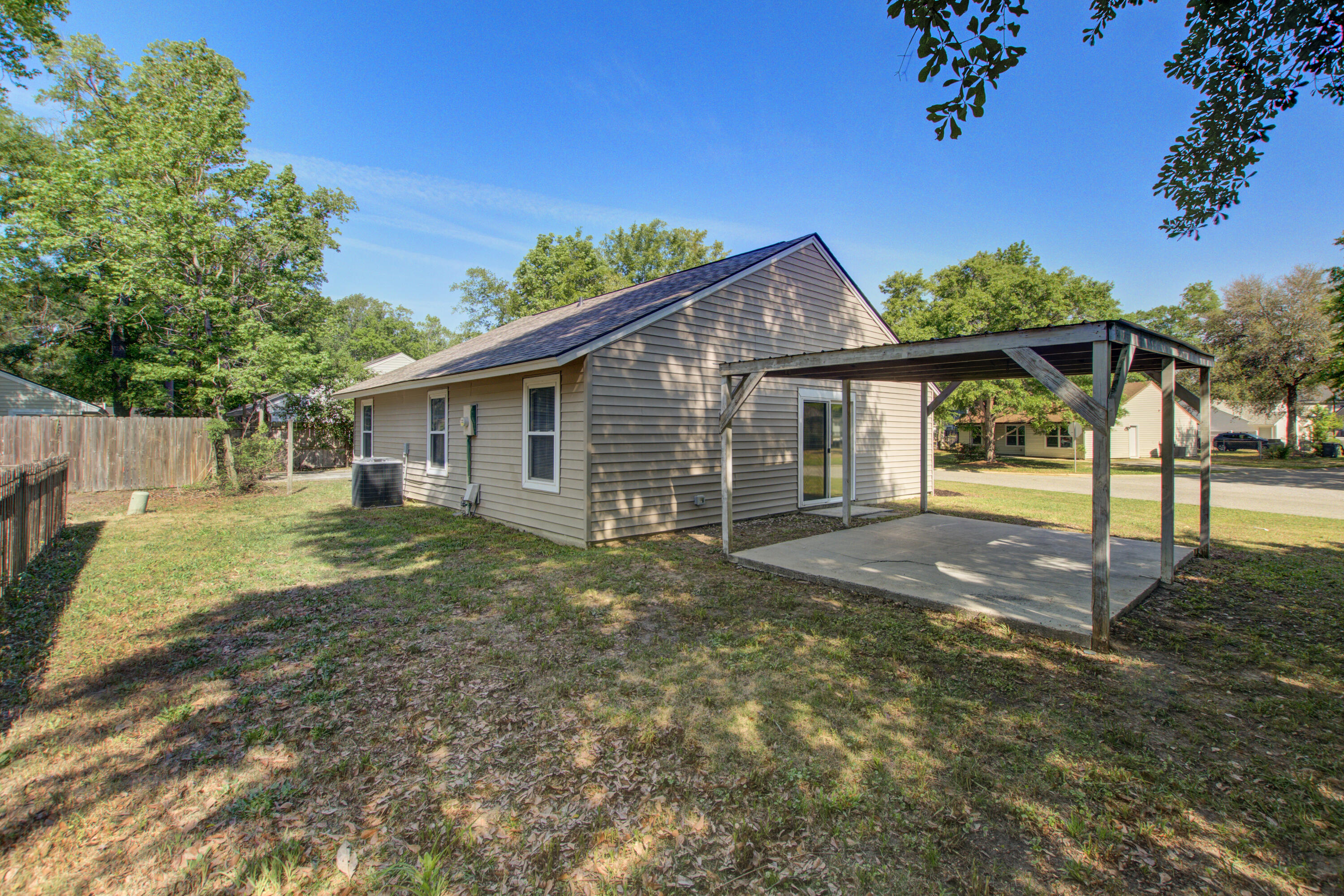 112 Tabby Creek Circle