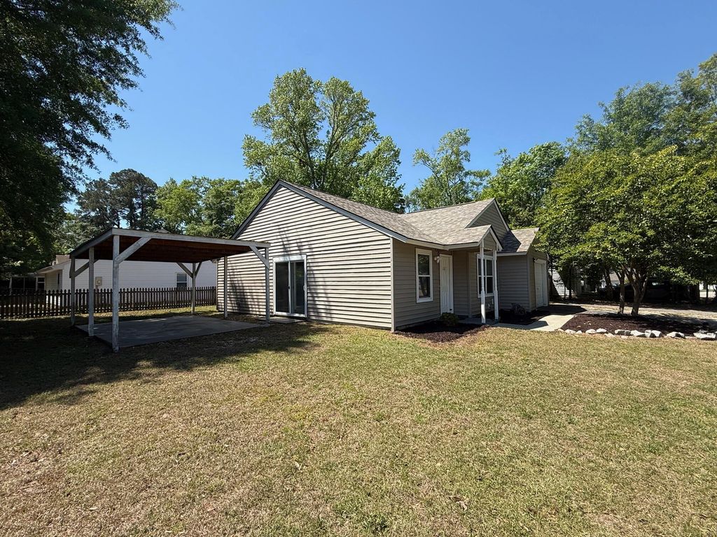 Photo of 112 Tabby Creek Circle, Summerville, SC 29486 (MLS # 26011113)