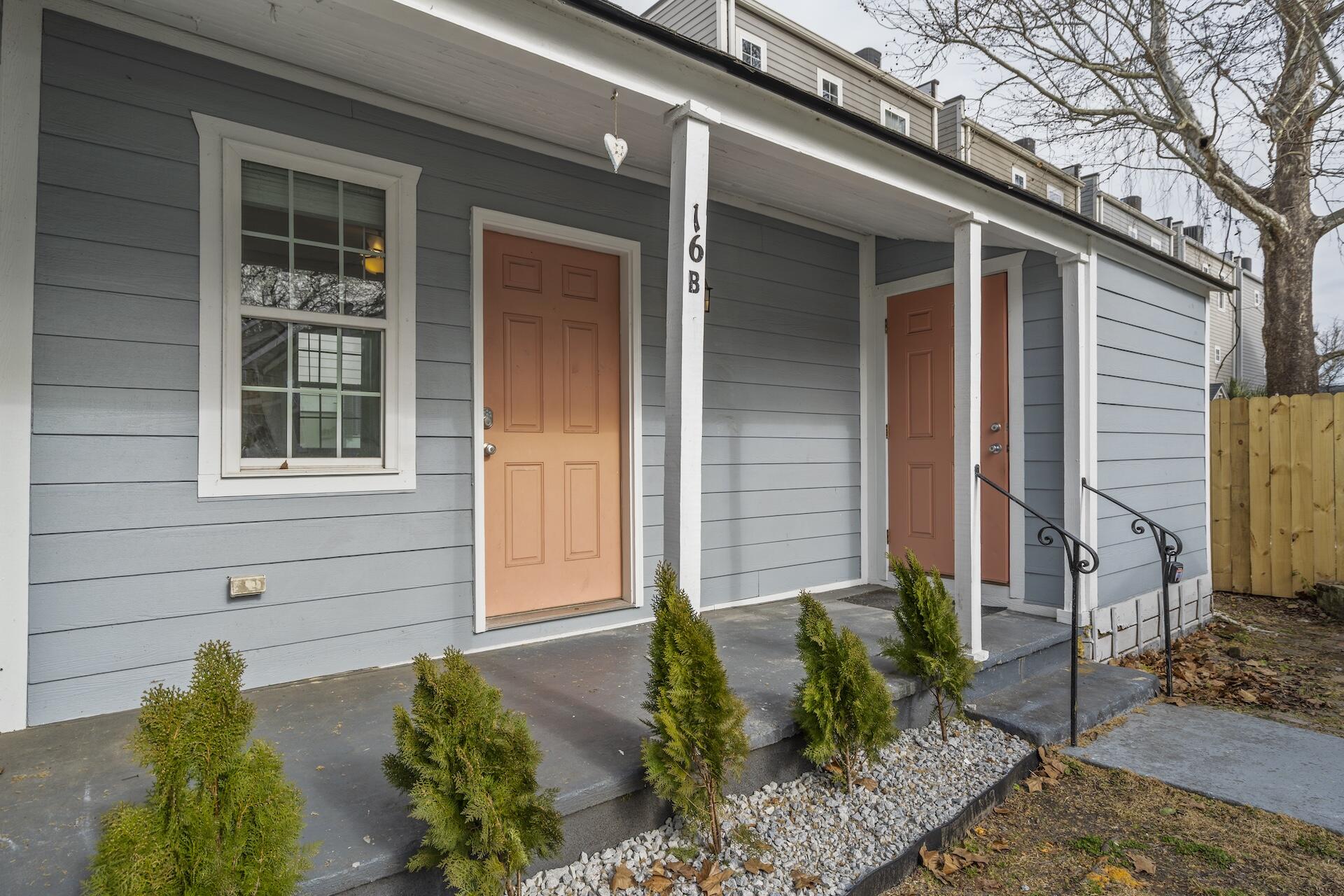 16 B Strawberry Lane