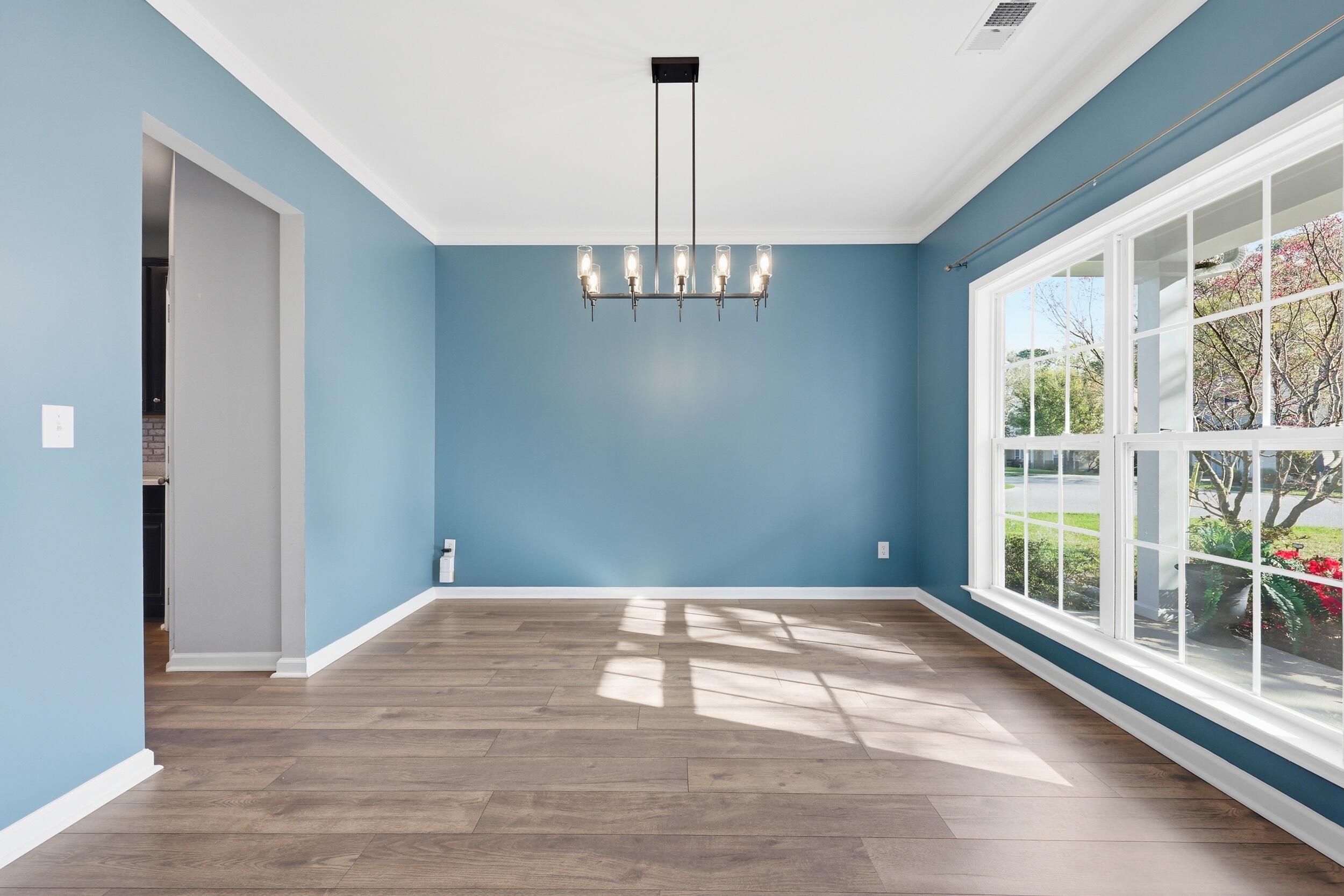 1810 Crossbill Trail