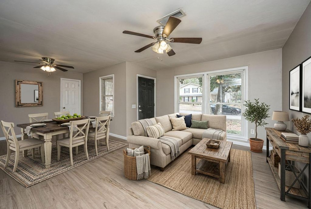 Photo of 210 Jimbo Road, Summerville, SC 29485 (MLS # 26005710)