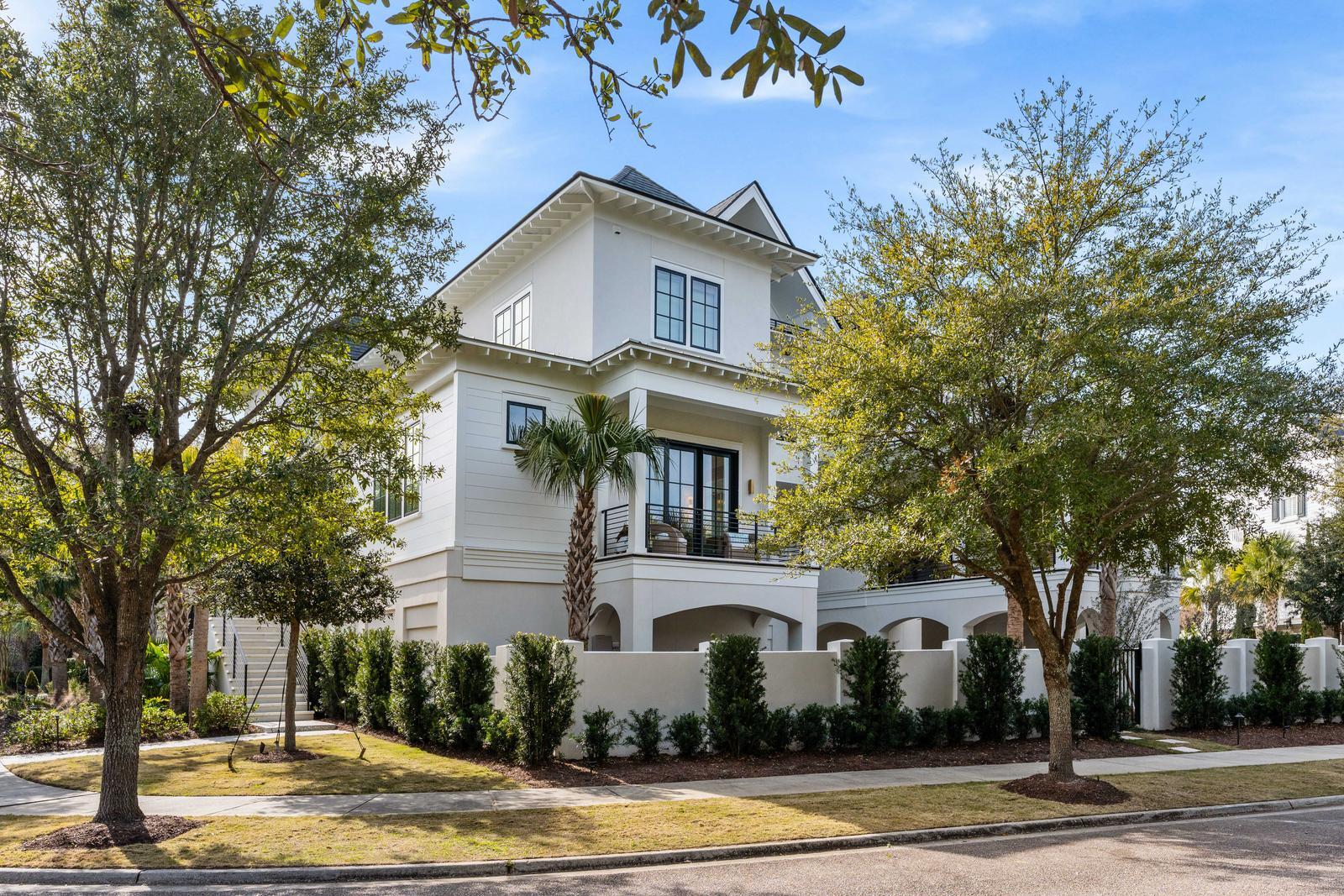 492 Creek Landing Street