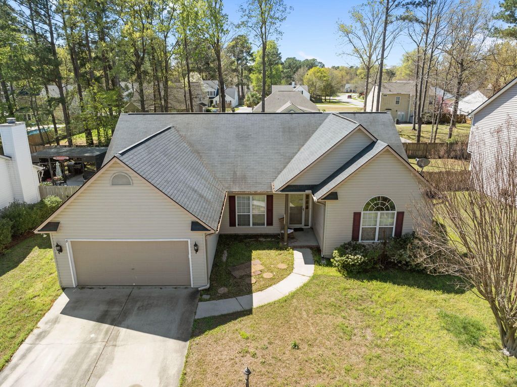 Photo of 154 Chatfield Circle, Goose Creek, SC 29445 (MLS # 26007956)