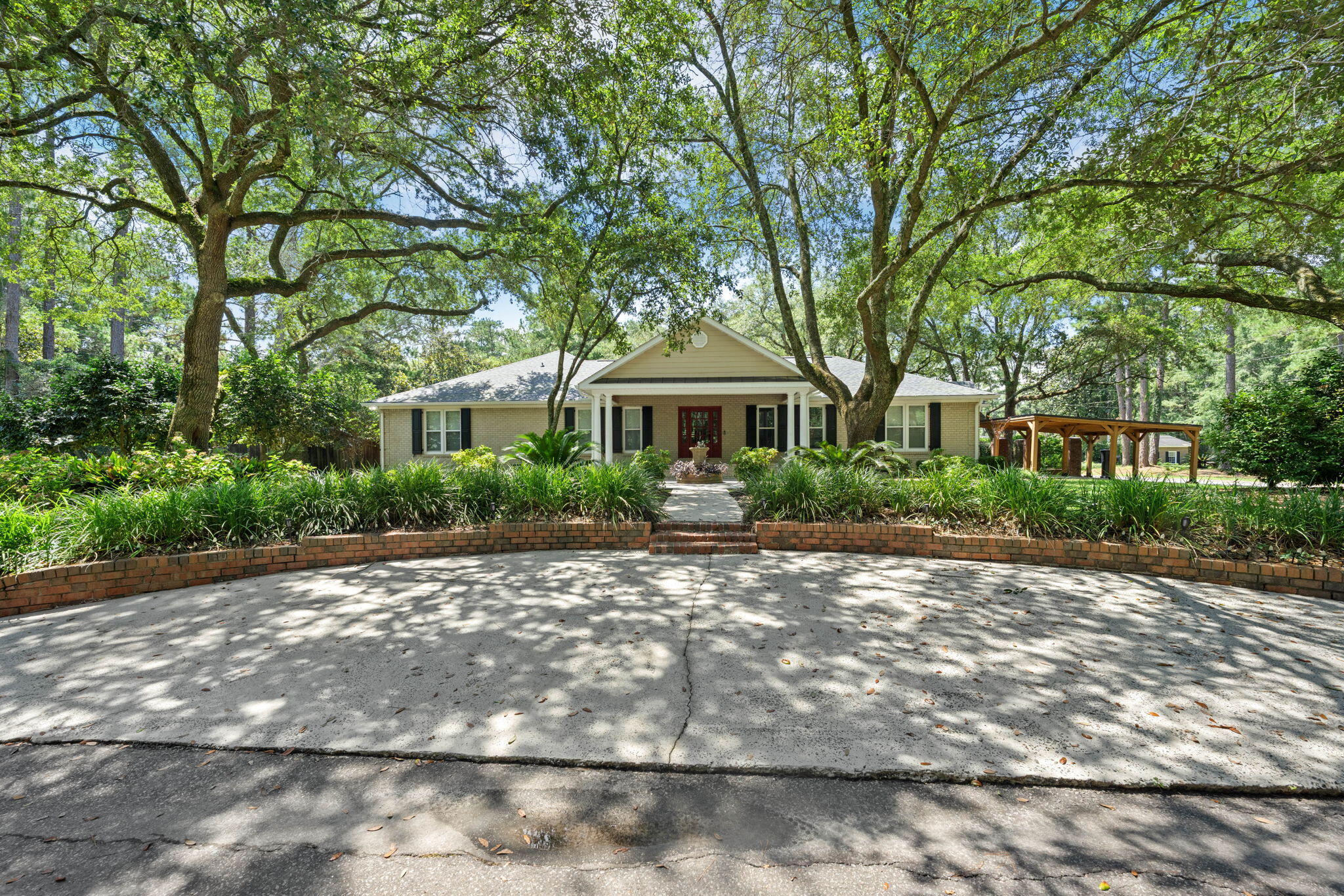 100 Fairway Drive