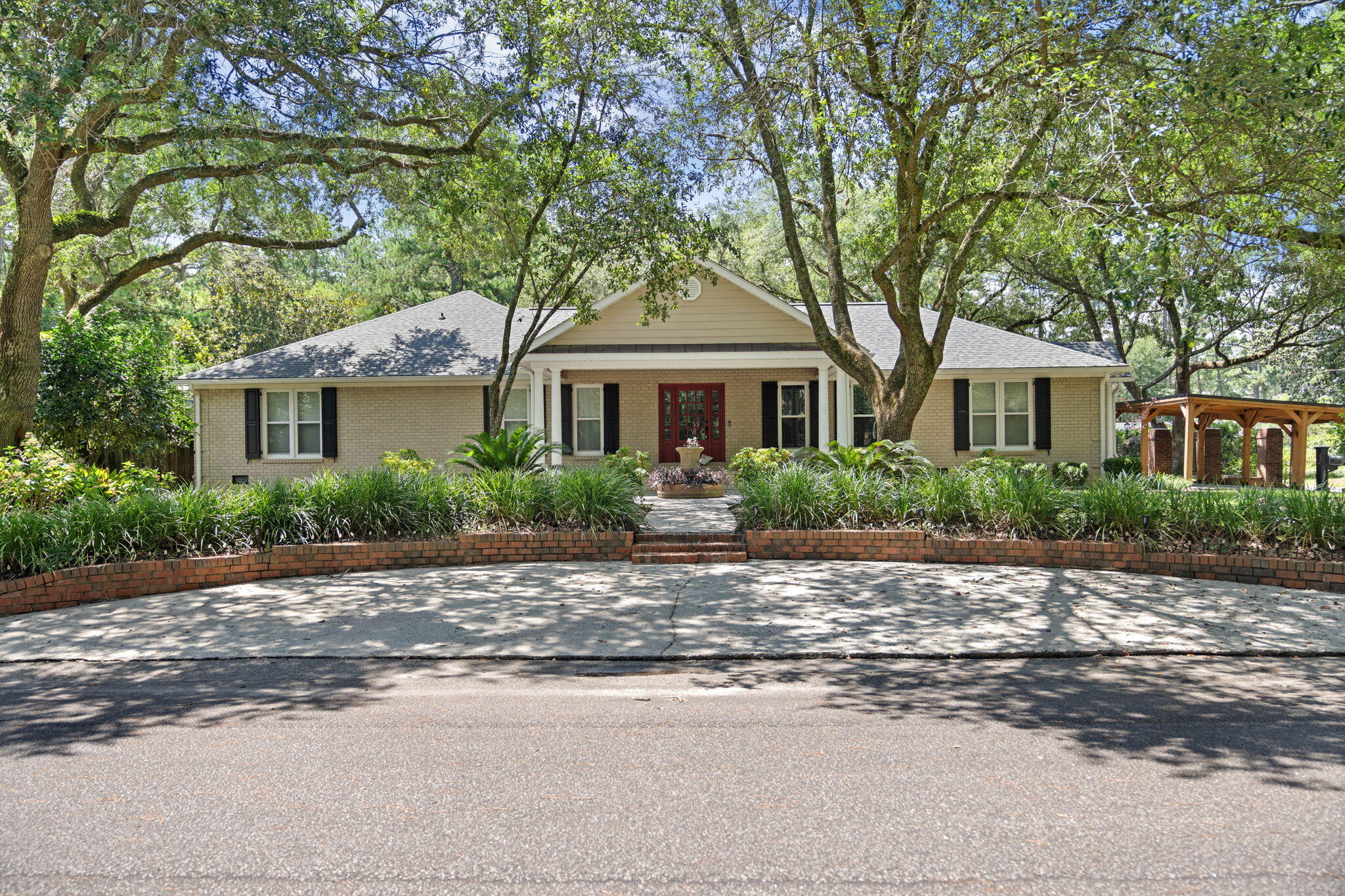 100 Fairway Drive