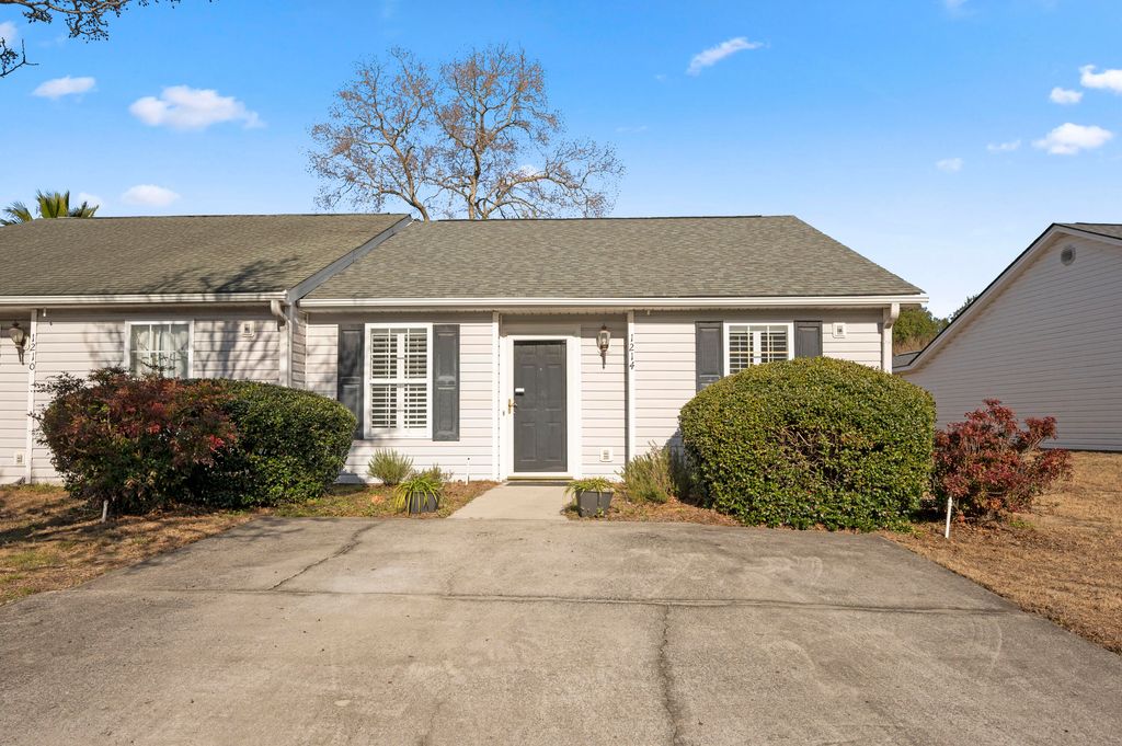 Photo of 1214 Apex Lane, Charleston, SC 29412 (MLS # 26004303)