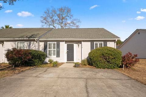 Photo of 1214 Apex Lane, Charleston, SC 29412 (MLS # 26004303)