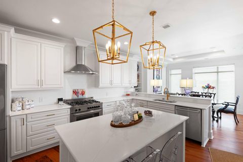 155 Wingo Way 423 Mount Pleasant SC 29464