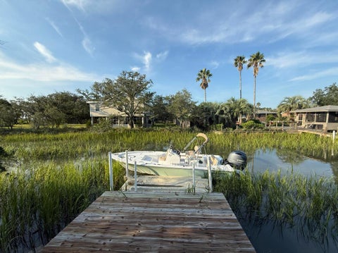 Photo of 681 Port Circle, Charleston, SC 29412 (MLS # 26019156)