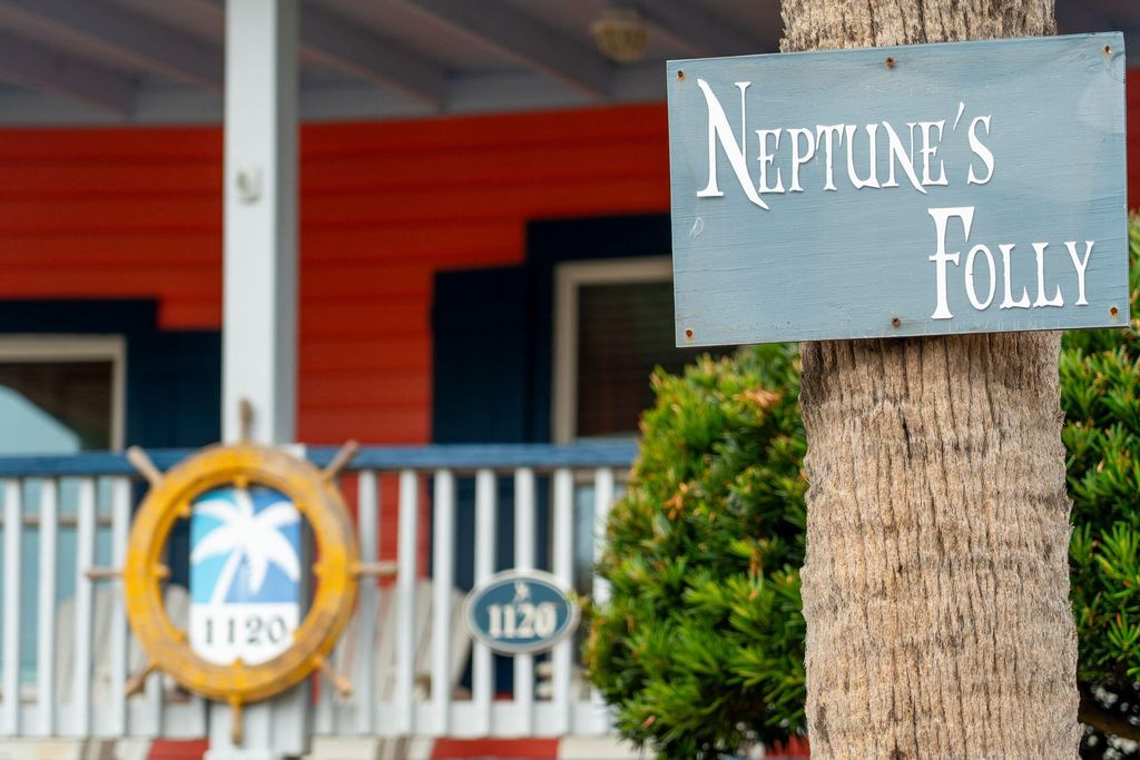 Photo of 1120 E Arctic Avenue, Folly Beach, SC 29439 (MLS # 25029557)