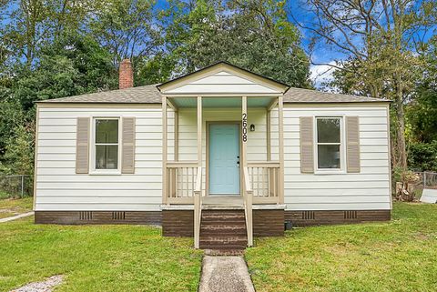 A home in North Charleston