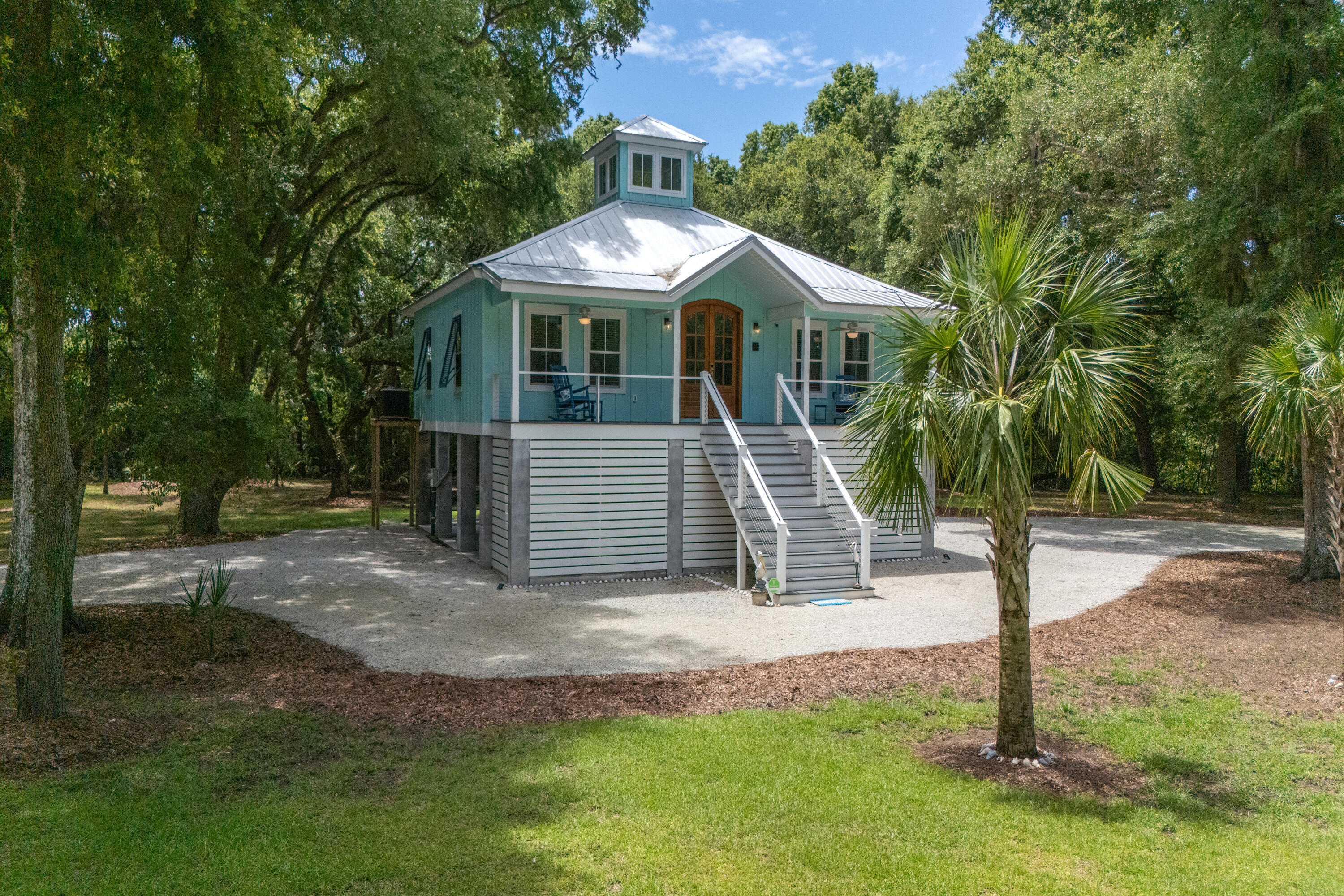 16 Oakwood Lane