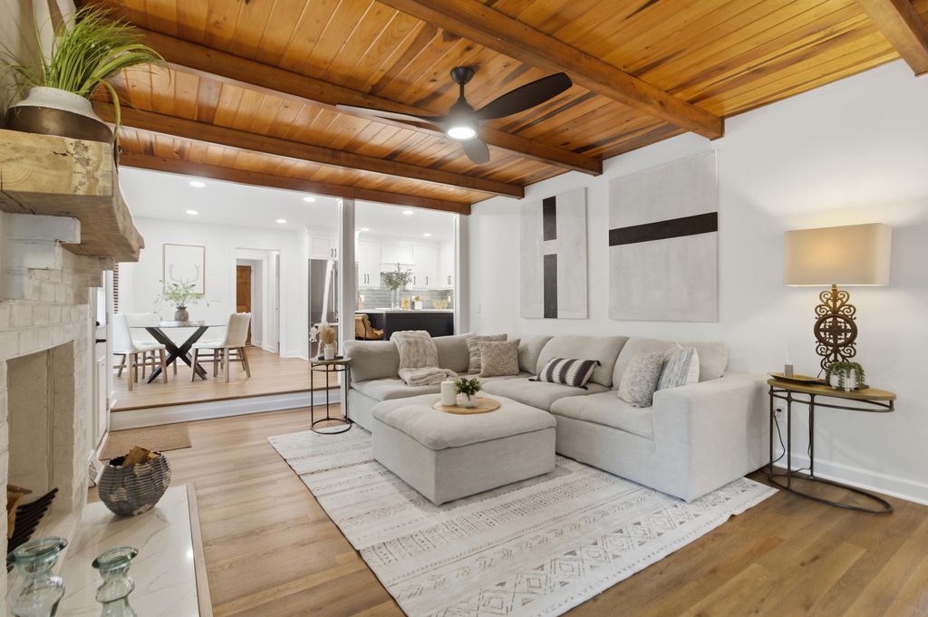 Photo of 101 Huckleberry Lane, Summerville, SC 29485 (MLS # 26008144)